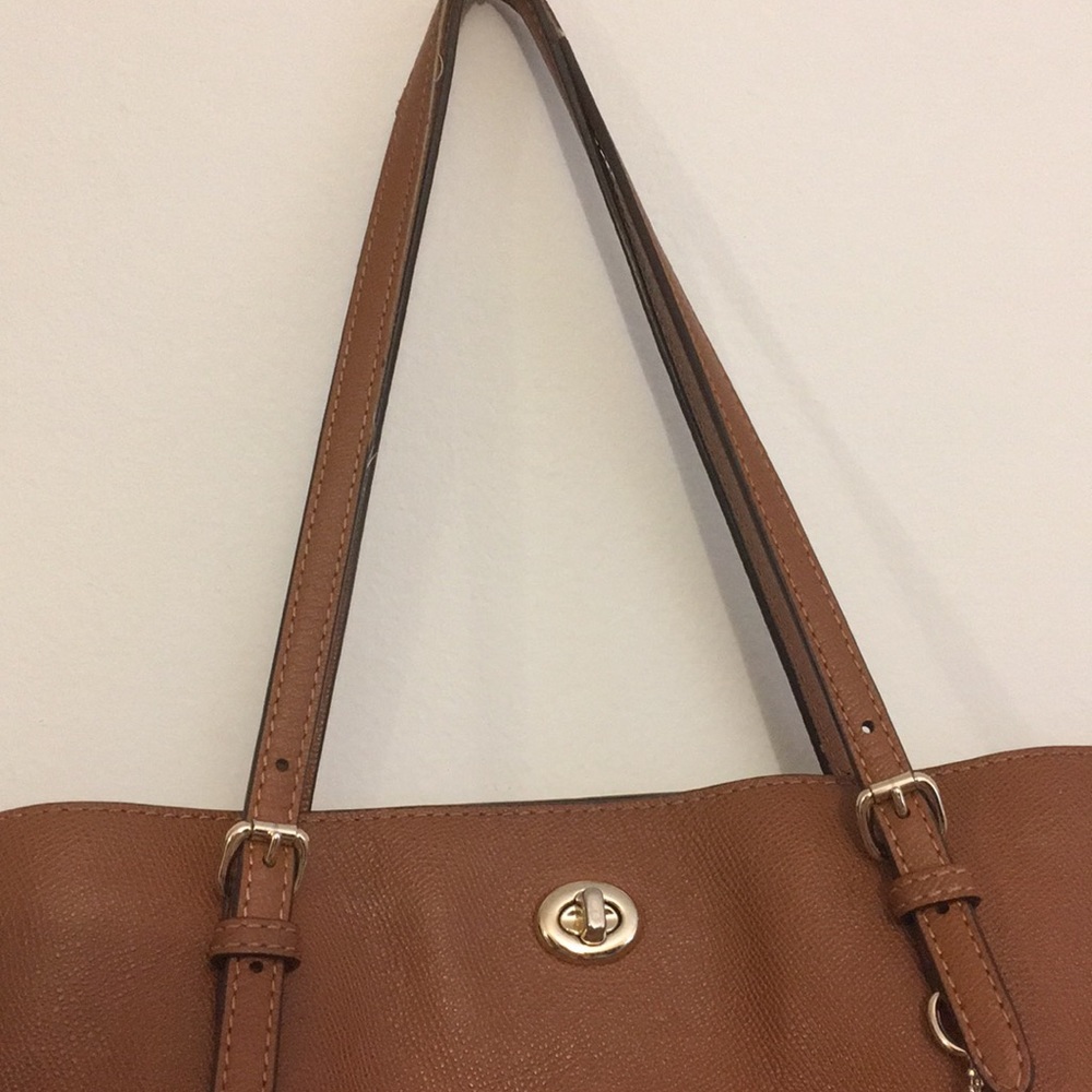 ONE DAY SALE ONLY Excellent condition - Picture 3 of 8